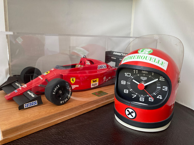 For sale Heuer Cavallino Desk clock in miniature racing helmet 